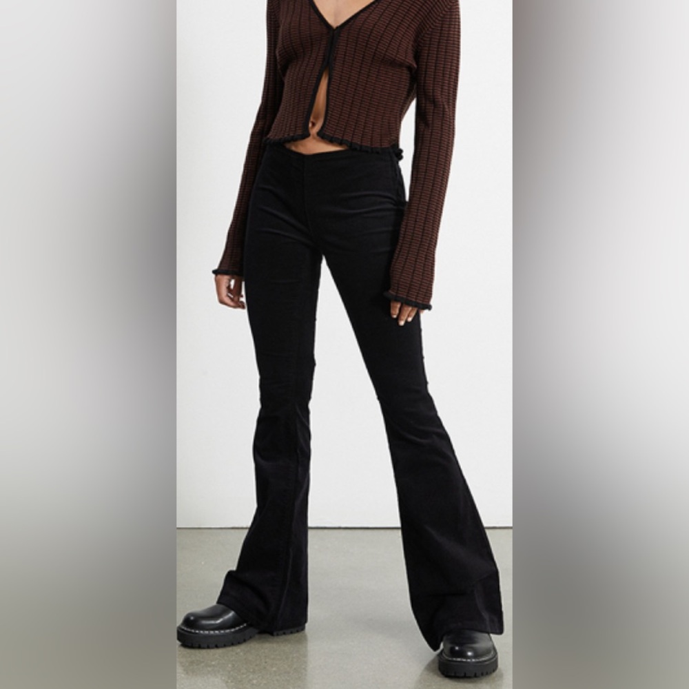 Like new PacSun Black Low Rise Corduroy Flare Pants Size 30